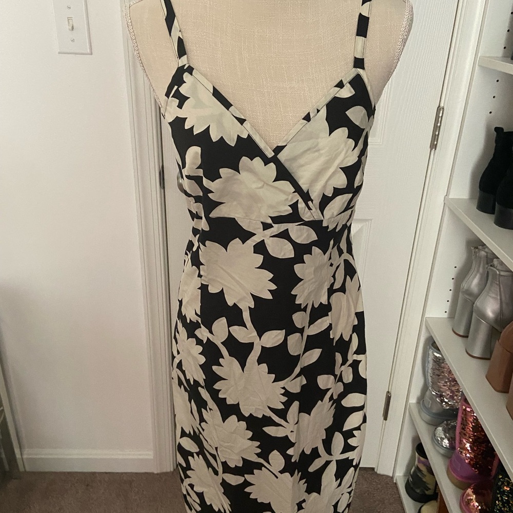 Old Navy Black & White Patterned Dress Size 8